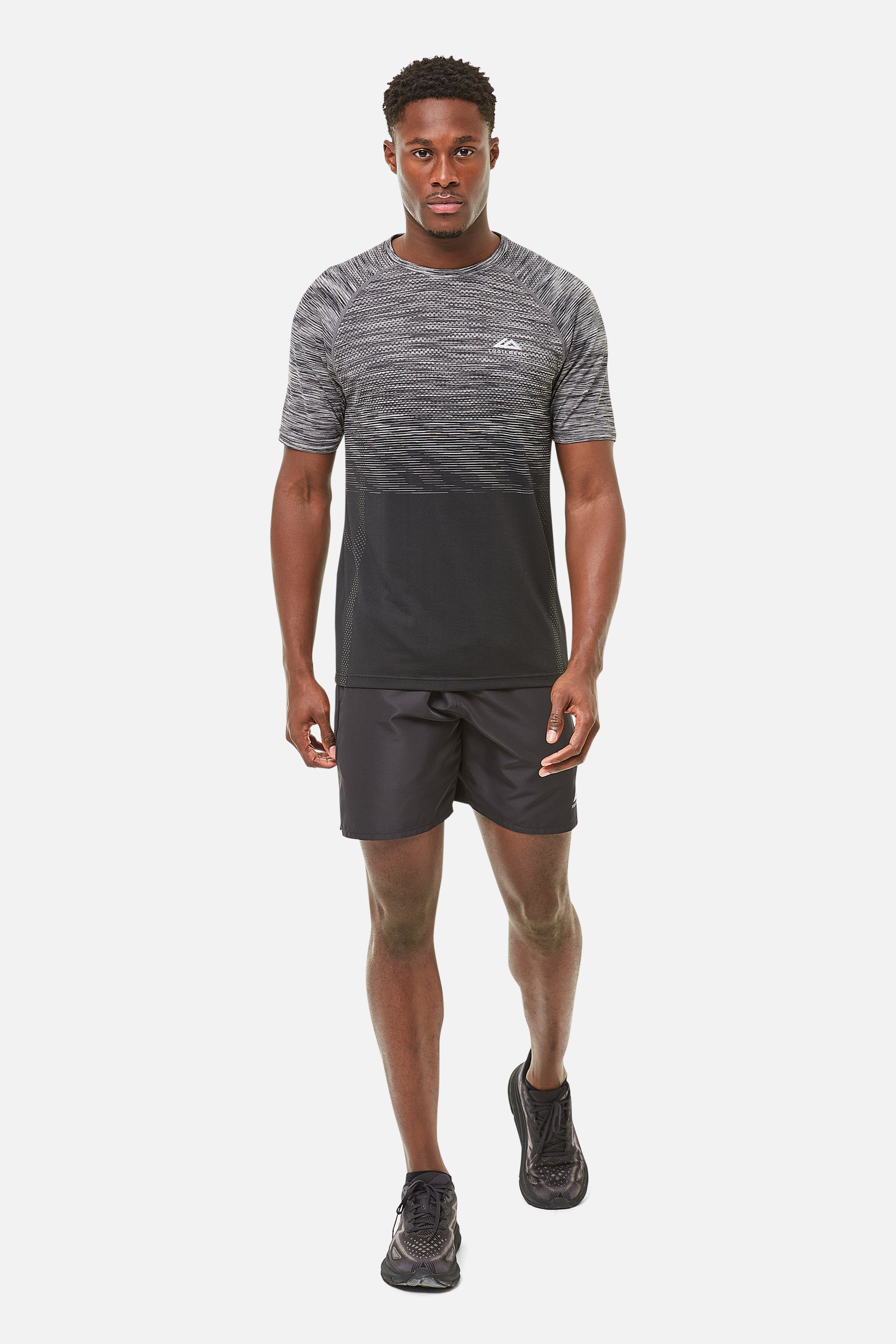 SUMMIT SEAMLESS TEE - BLACK/GREY