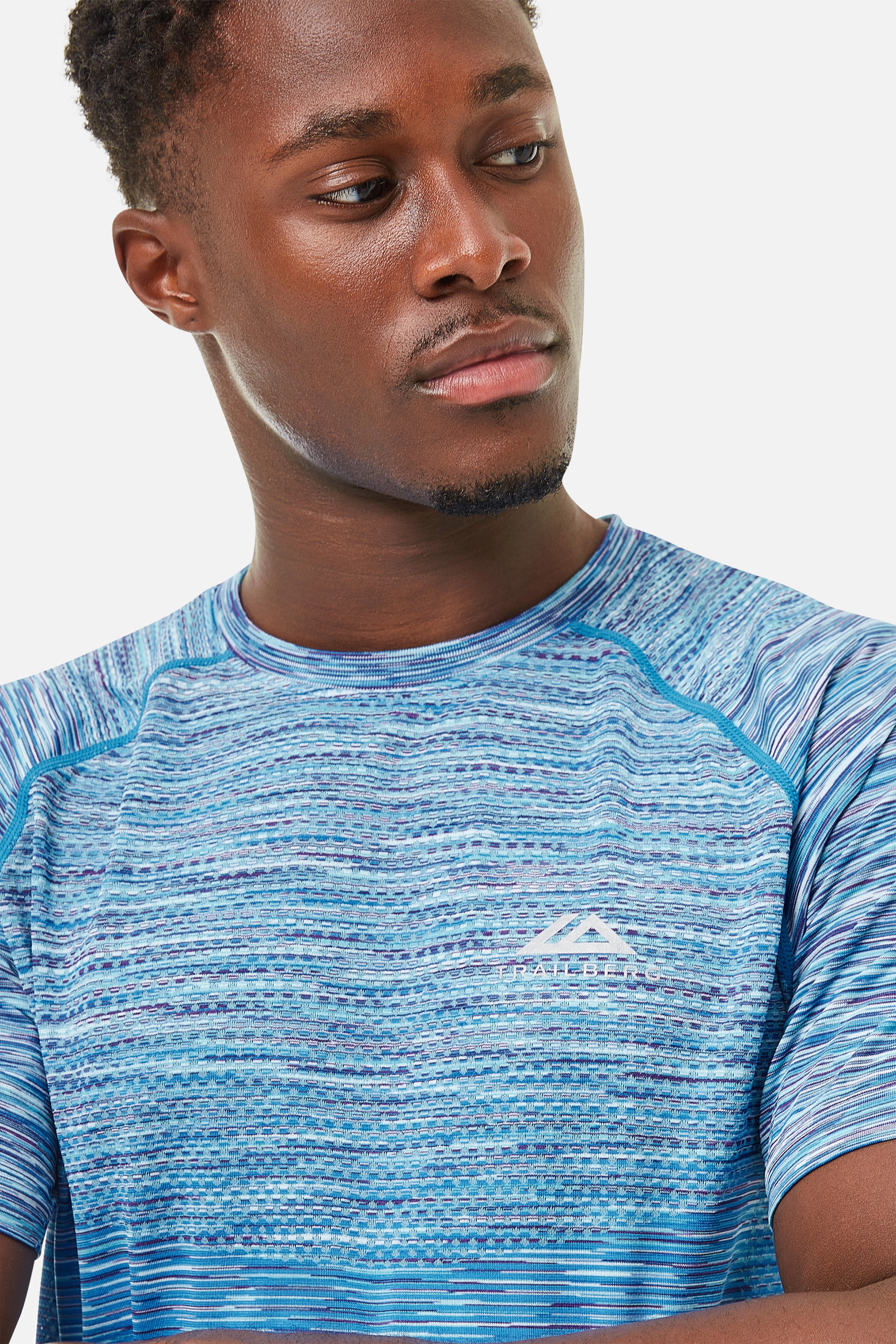 SUMMIT SEAMLESS TEE - LIGHT BLUE