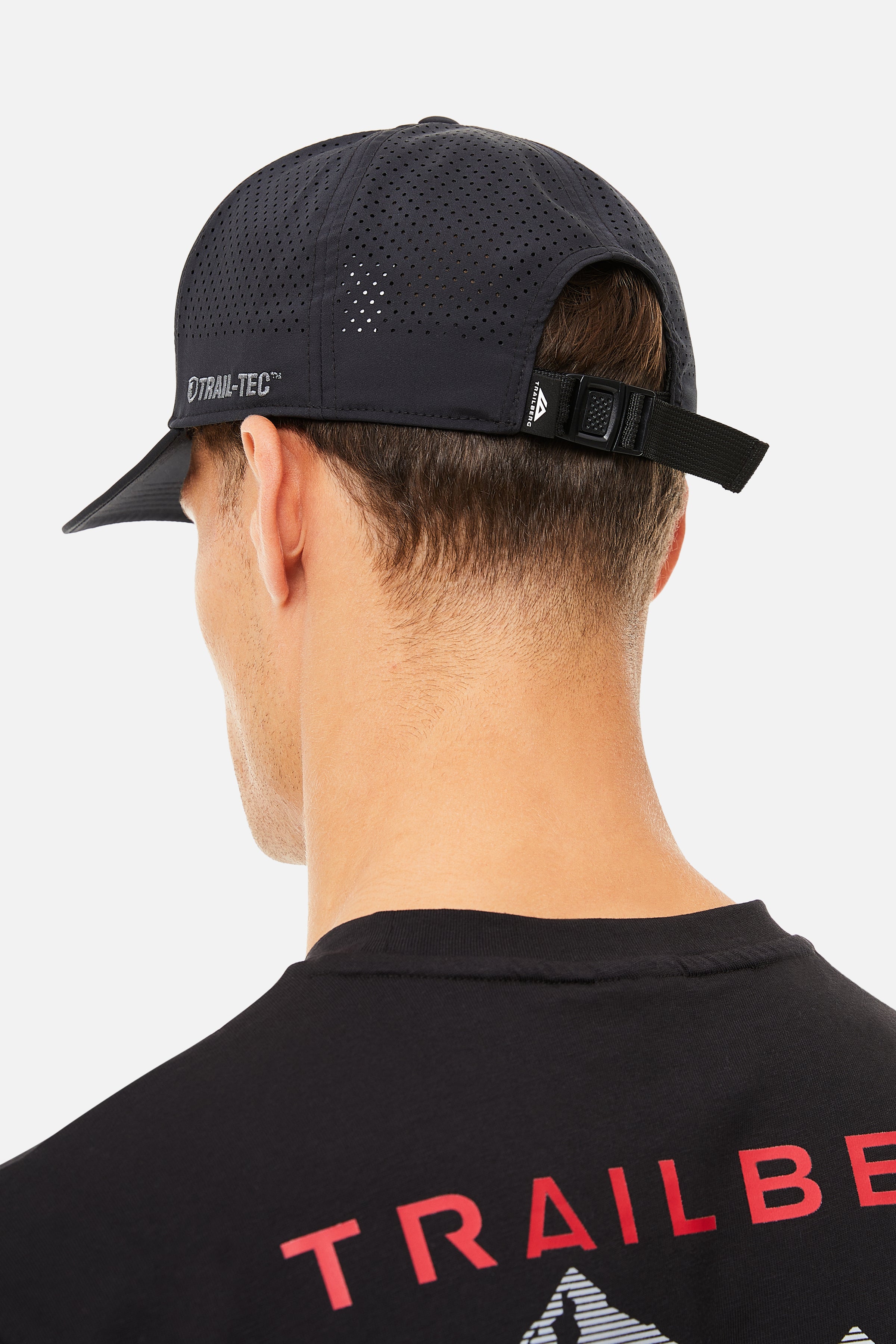 PINNACLE 5 PANEL WOVEN TECH CAP BLACK