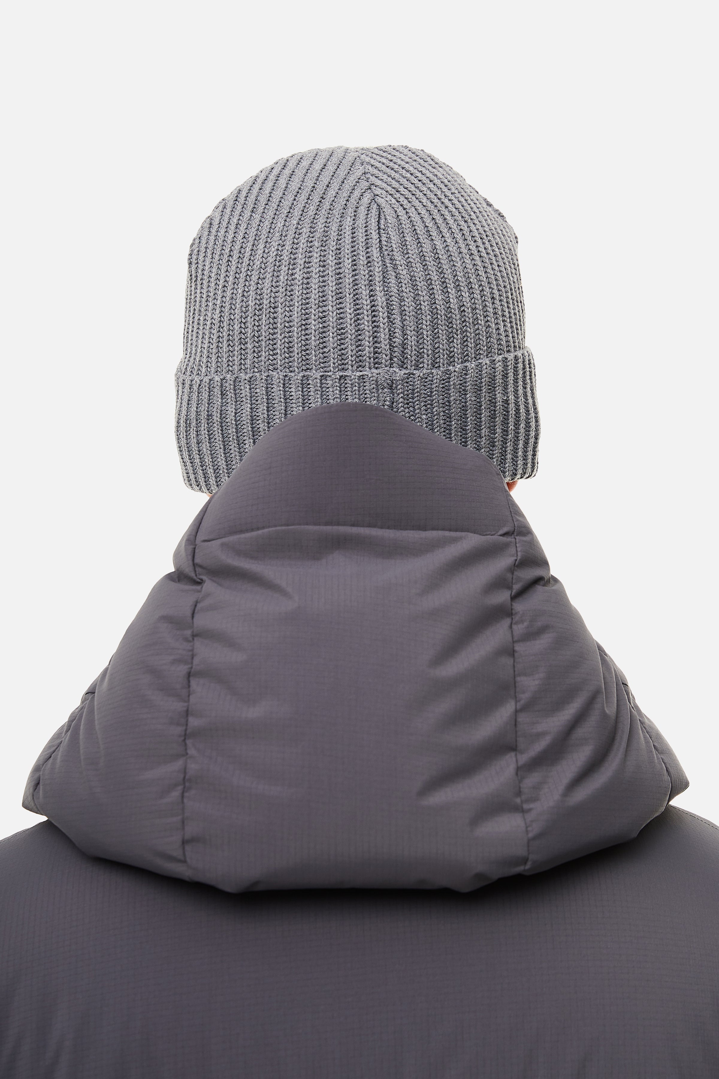 MERIDIAN BEANIE - GREY