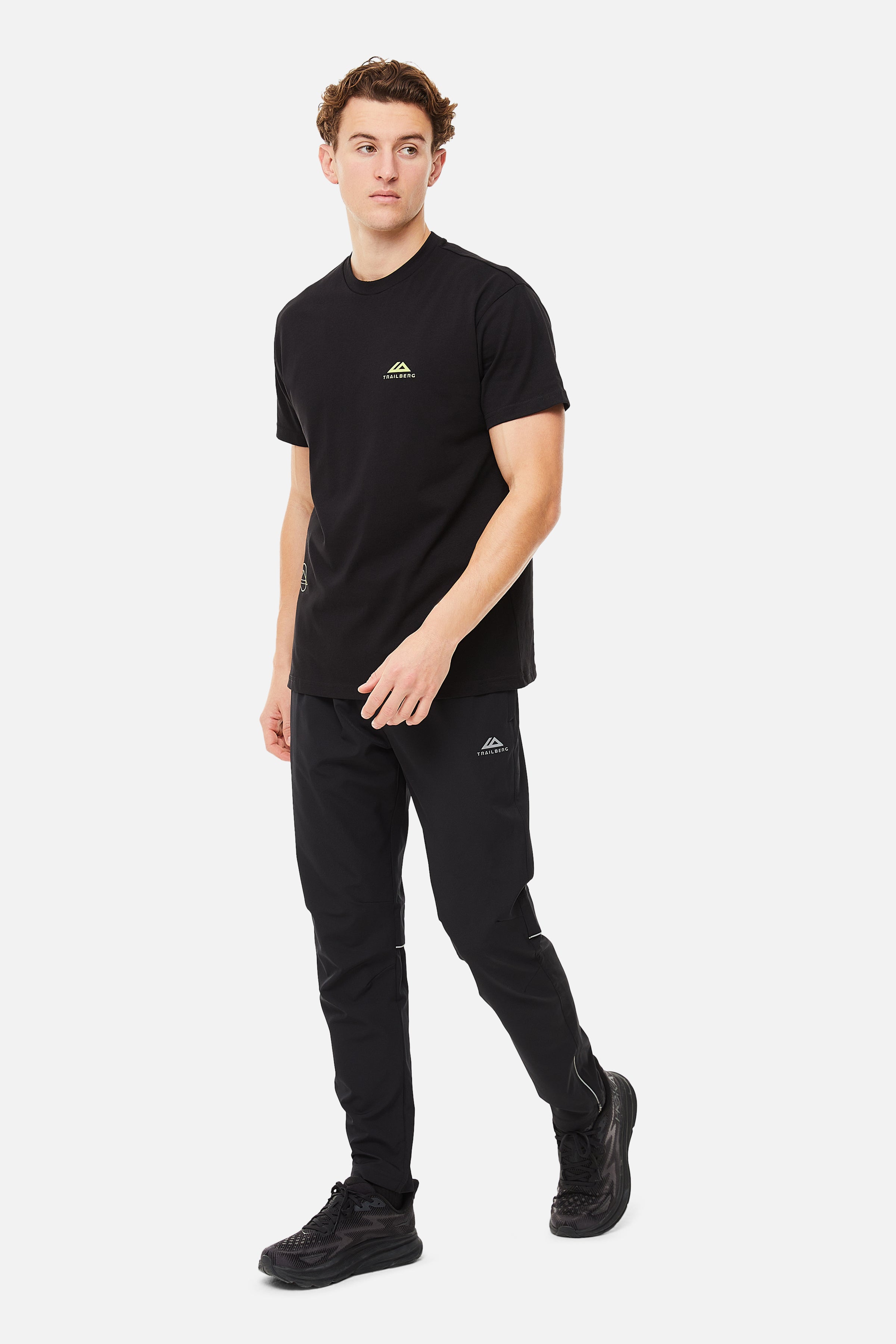 MOUNT TEE - BLACK