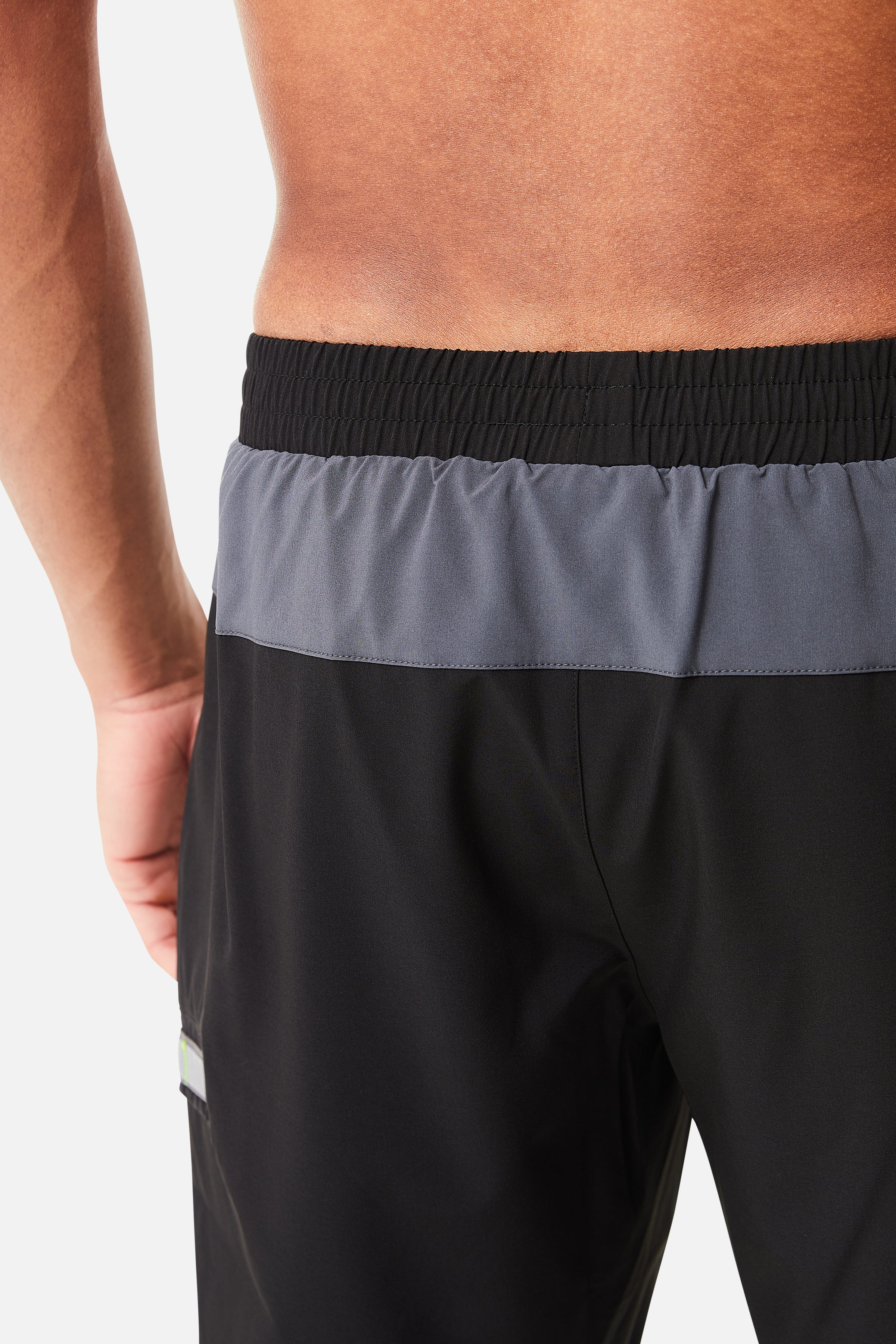 TRIATHLON 3.0 SHORT - BLACK/CHARCOAL GREY